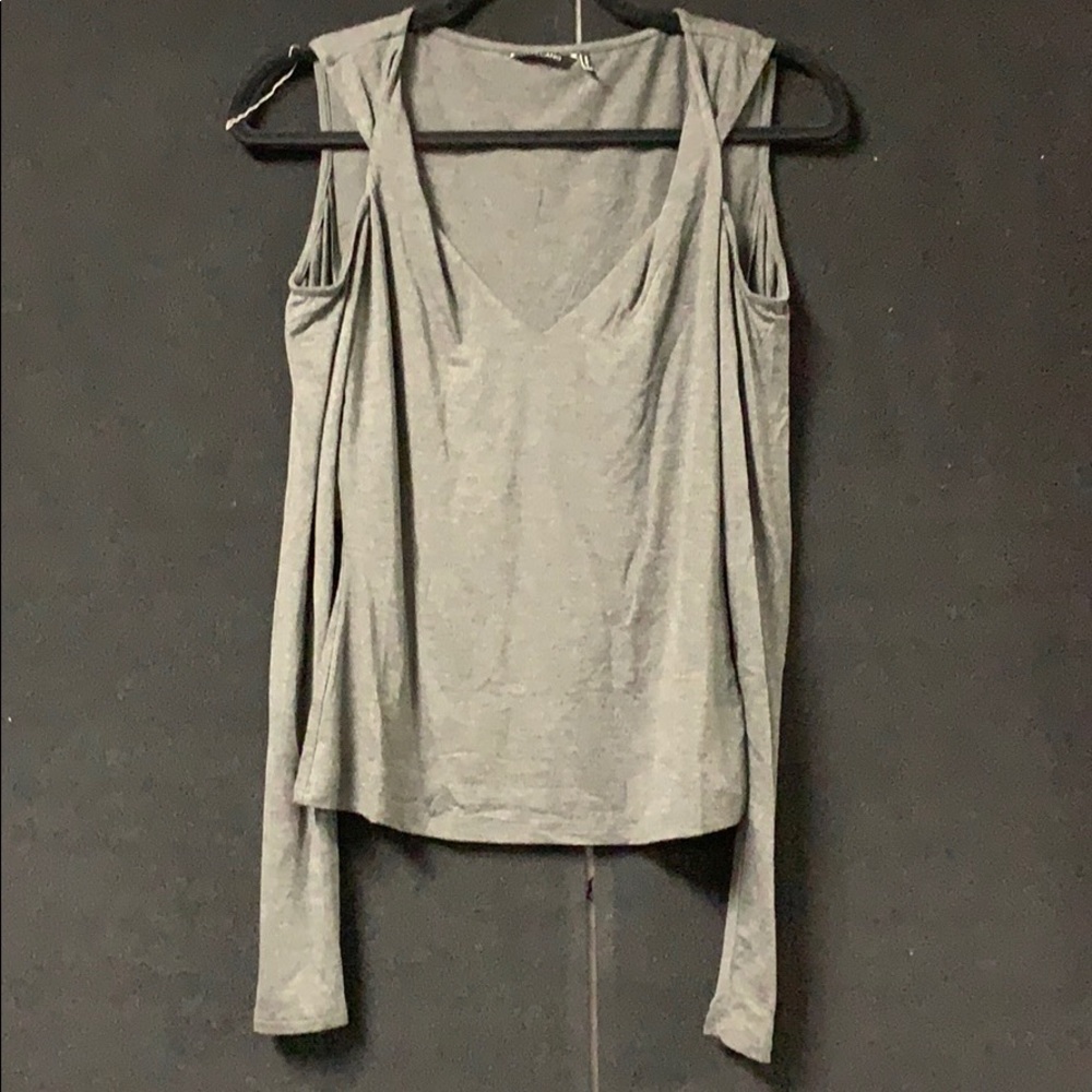 NWT Gray Cold Shoulder Long Sleeve Tee